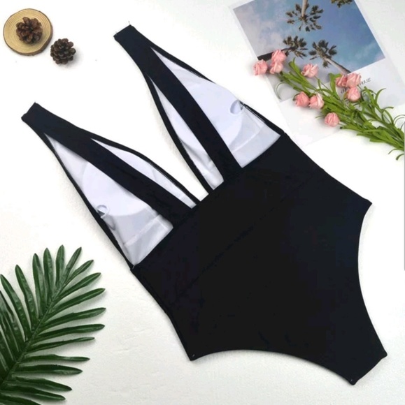 Restock!! DEEP V NECK LOW BACK ONE PIECE SWIMSUIT - Picture 5 of 8